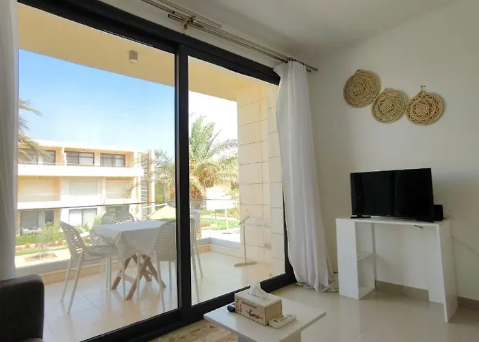 Appartamento G-cribs With Pool View And Access *
