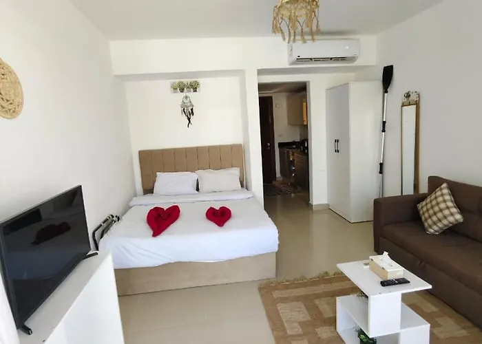 G-cribs With Pool View And Access Appartamento El Gouna
