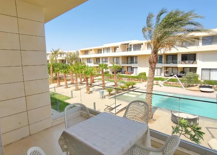 G-cribs With Pool View And Access El Gouna