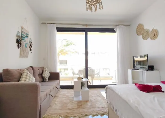 G-cribs With Pool View And Access Appartamento