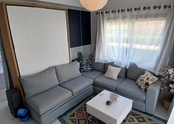 Appartamento G-cribs With Pool View And Access