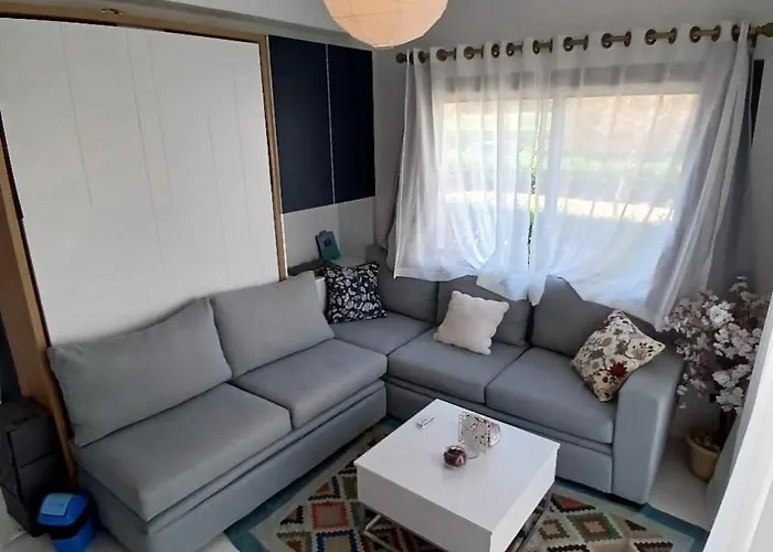 Appartamento G-cribs With Pool View And Access *