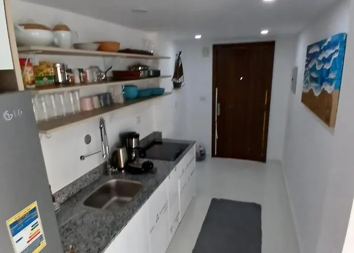 G-cribs With Pool View And Access