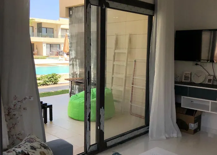 G-cribs With Pool View And Access Appartamento