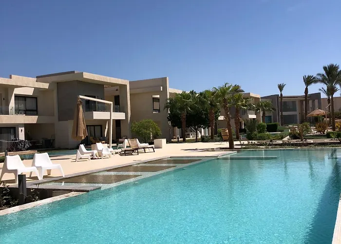 G-cribs With Pool View And Access El Gouna